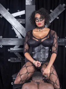 Onlyfans - 6ft Nubian Strapon Queen FemDomPegging (mistressunknown) 147022868