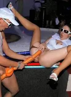 20211113 DrunkSexOrgy 2009 White Sensation