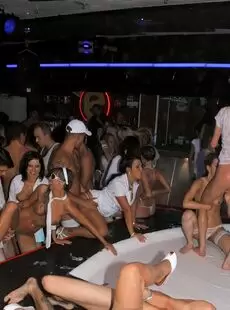 20211113 DrunkSexOrgy 2009 White Sensation