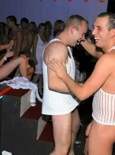 20211113 DrunkSexOrgy 2009 White Sensation