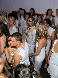 20211113 DrunkSexOrgy 2009 White Sensation