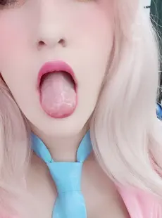 Onlyfans - Koko-chan the waifu (kombinichan) 153392184