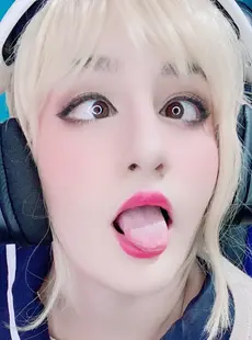 Onlyfans - Koko-chan the waifu (kombinichan) 153392184